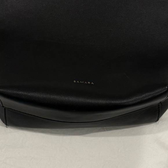 Black Shoulder Bag - Picture 2 of 4